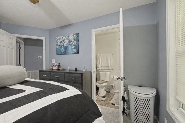 319 Lafayette Point Cir, Clarksville, TN 37042