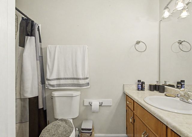 319 Lafayette Point Cir, Clarksville, TN 37042