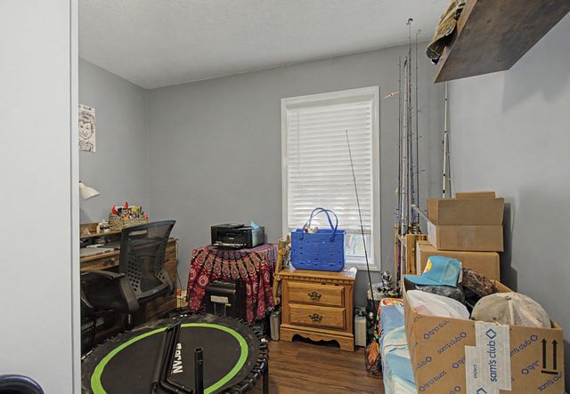 319 Lafayette Point Cir, Clarksville, TN 37042