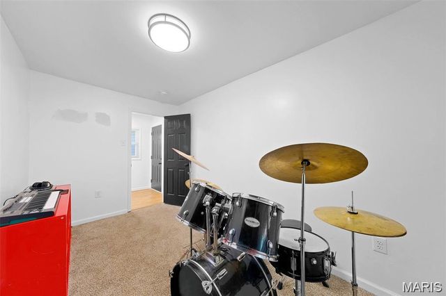 1147 Northdale Avenue, St Louis, MO 63138