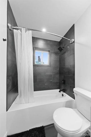 1147 Northdale Avenue, St Louis, MO 63138