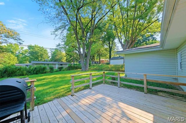 1147 Northdale Avenue, St Louis, MO 63138