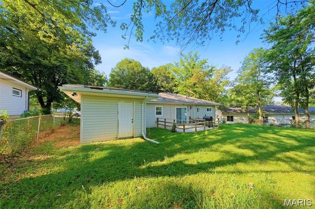 1147 Northdale Avenue, St Louis, MO 63138