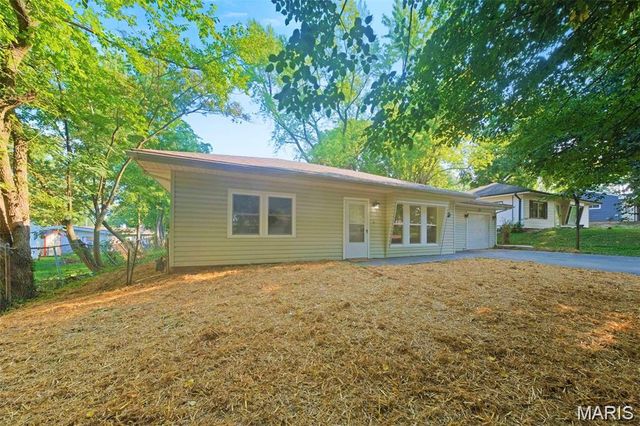 1147 Northdale Avenue, St Louis, MO 63138