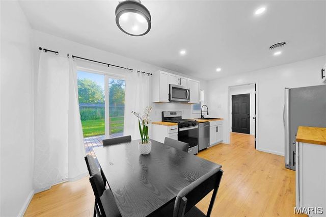 1147 Northdale Avenue, St Louis, MO 63138