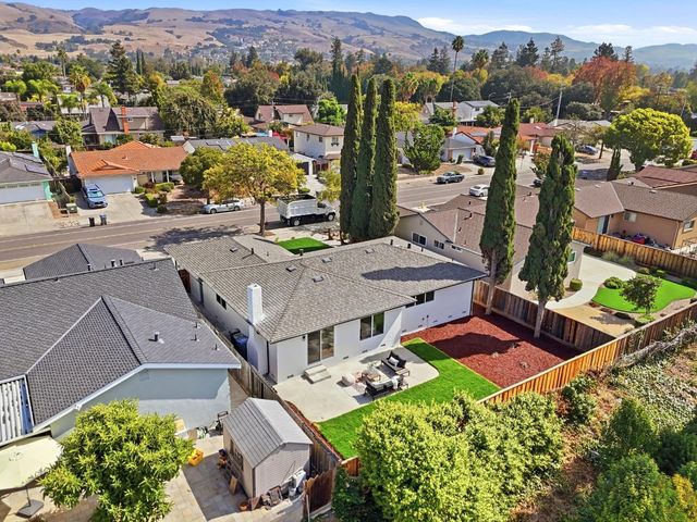 1951 Treewood Lane, San Jose, CA 95132