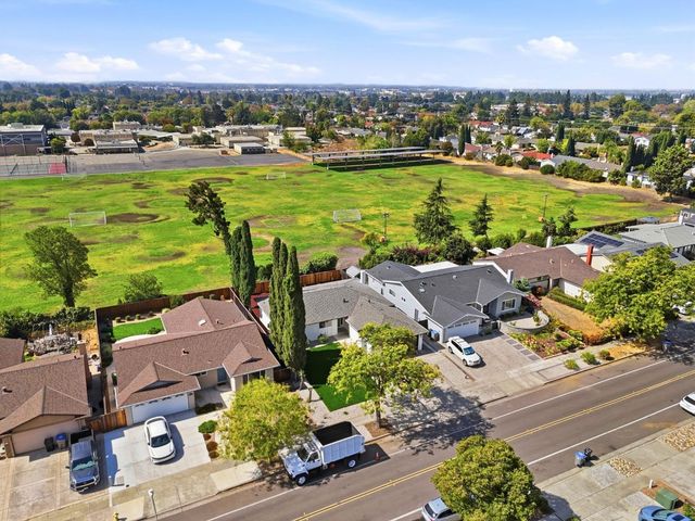 1951 Treewood Lane, San Jose, CA 95132