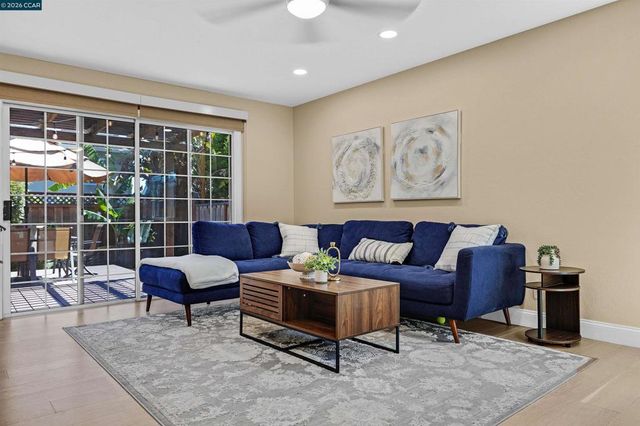864 Kizer St, Milpitas, CA 95035