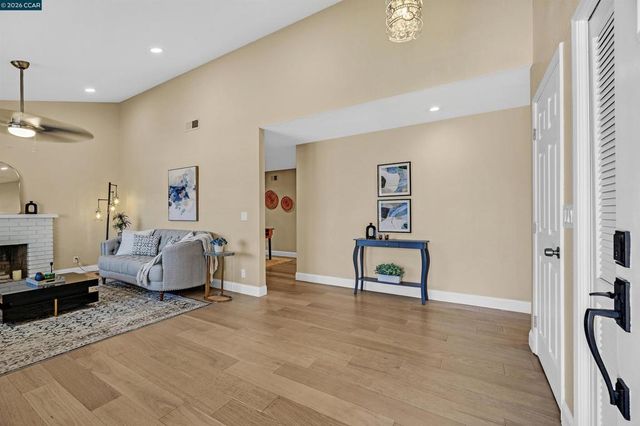 864 Kizer St, Milpitas, CA 95035