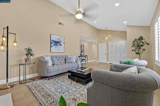 864 Kizer St, Milpitas, CA 95035