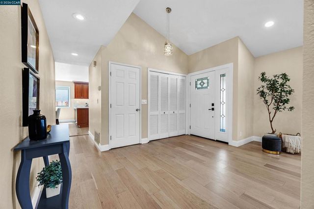 864 Kizer St, Milpitas, CA 95035