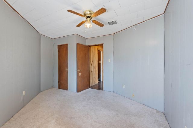 2 Tejas Street, Huntsville, TX 77320