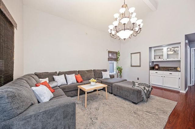 4109 Sardinia Ct, Elk Grove, CA 95758