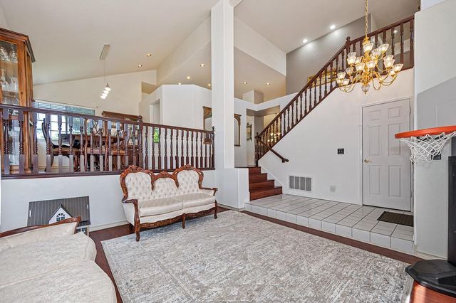 4109 Sardinia Ct, Elk Grove, CA 95758