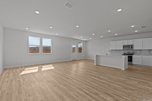 12419 Spike Heights, San Antonio, TX 78245