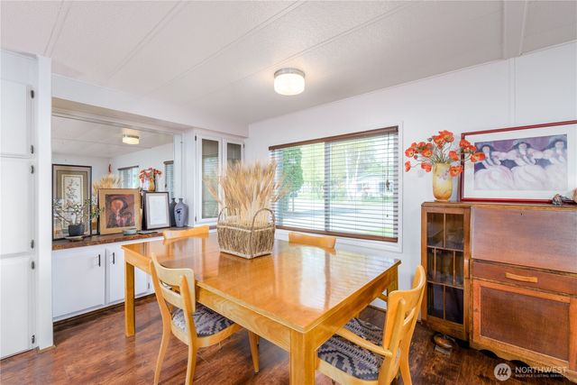 2016 Queen Anne Pl, Port Townsend, WA 98368
