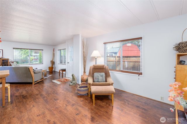 2016 Queen Anne Pl, Port Townsend, WA 98368