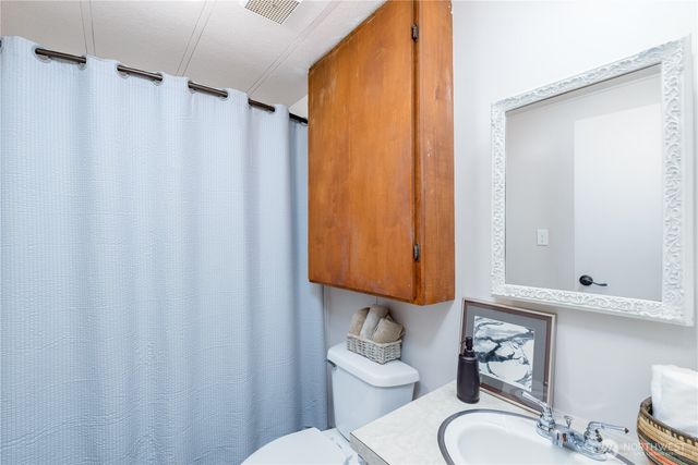 2016 Queen Anne Pl, Port Townsend, WA 98368