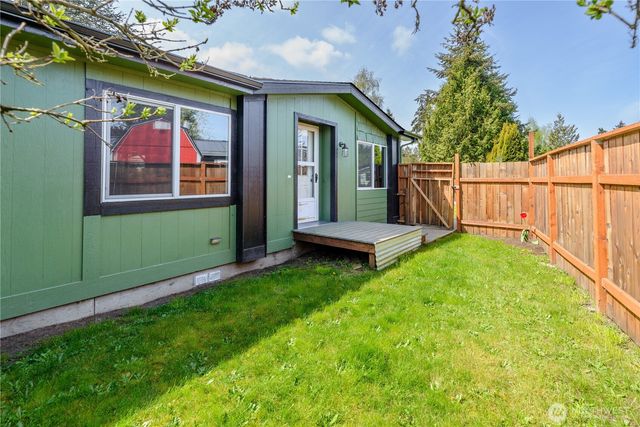 2016 Queen Anne Pl, Port Townsend, WA 98368