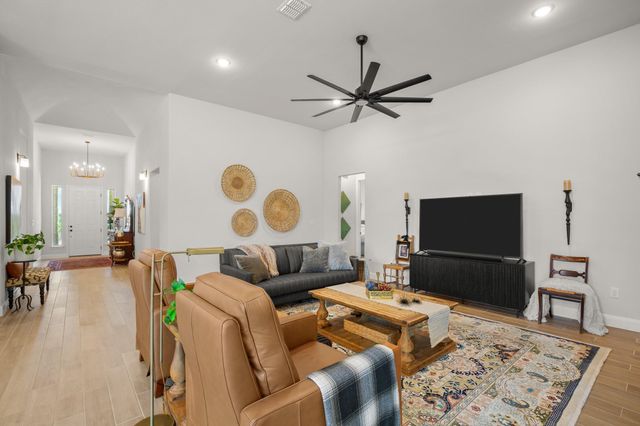 147 Epoch DR, Austin, TX 78737