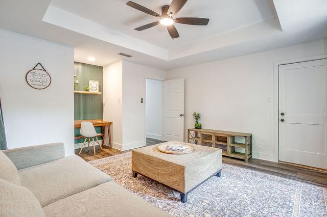 6824 Ridgewood Drive, North Richland Hills, TX 76182