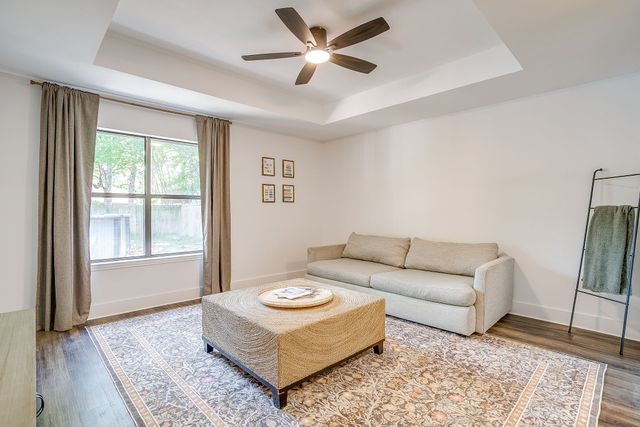 6824 Ridgewood Drive, North Richland Hills, TX 76182