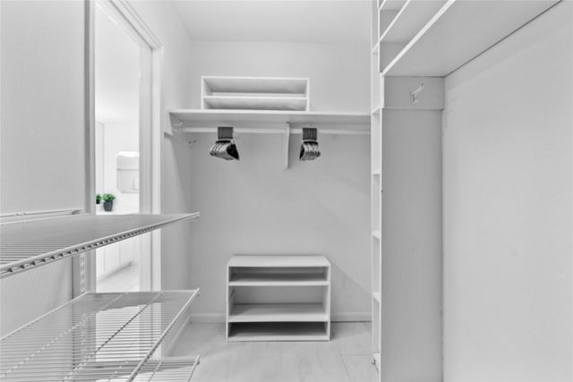 604 S Ripple Creek Drive 604, Houston, TX 77057