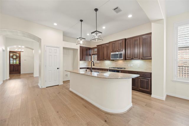 18423 Pin Oak Bend Drive, Cypress, TX 77433