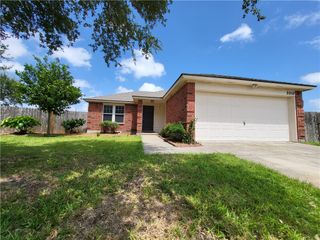 3257 Keltic Dr, Corpus Christi, TX 78414