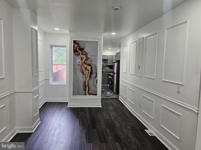 33 CHAMBERS ST, Trenton, NJ 08609