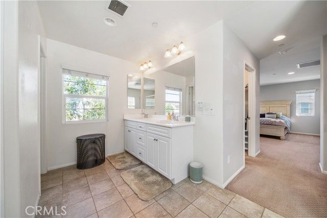 333 Paseo Gusto 124, Palm Desert, CA 92211