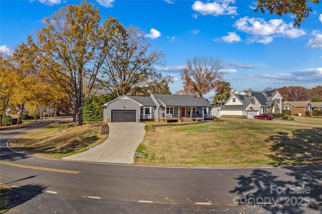 497 Canvasback Road, Mooresville, NC 28117