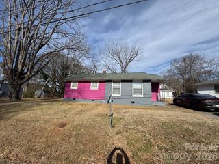 422 E 12th Avenue, Gastonia, NC 28054
