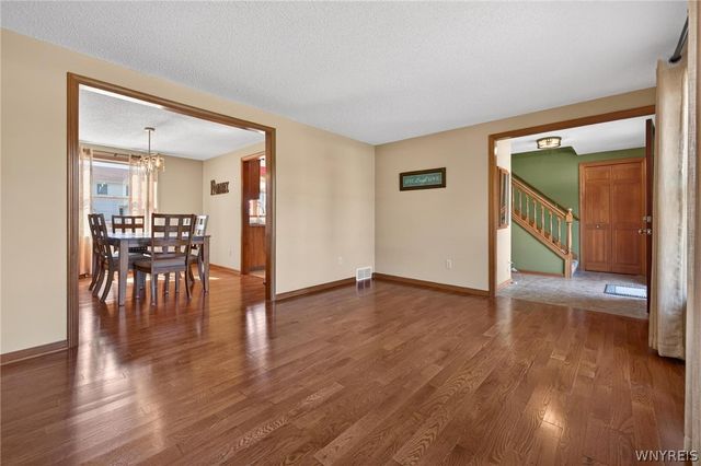 51 Via Donato East, Lancaster, NY 14043