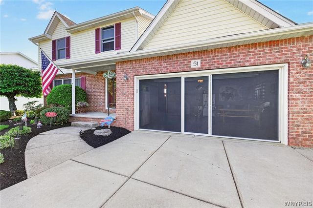 51 Via Donato East, Lancaster, NY 14043