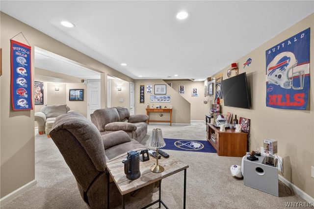 51 Via Donato East, Lancaster, NY 14043