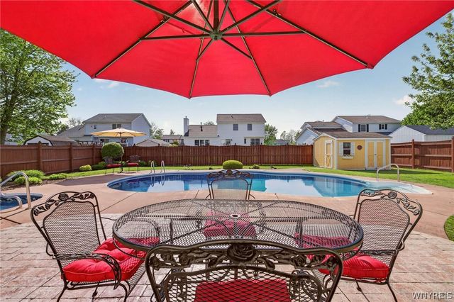 51 Via Donato East, Lancaster, NY 14043