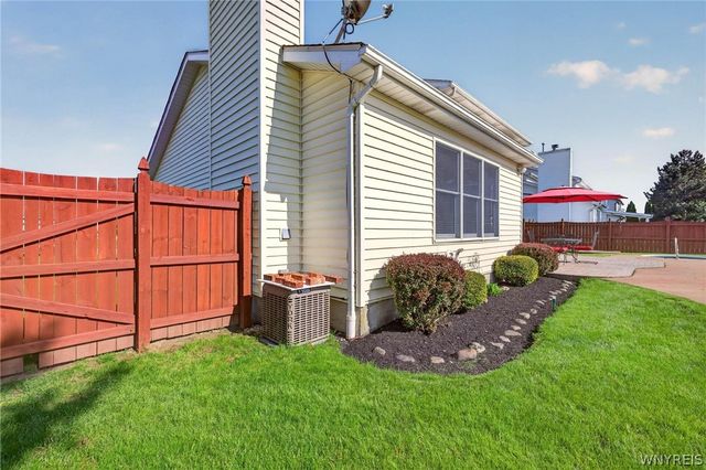 51 Via Donato East, Lancaster, NY 14043