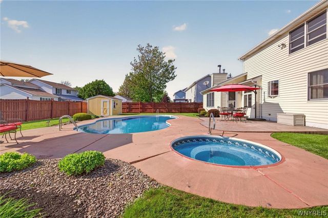 51 Via Donato East, Lancaster, NY 14043