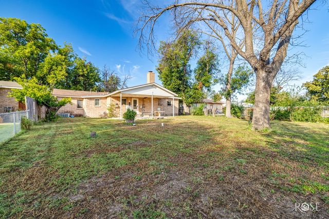 611 Allen Drive, Sonora, TX 76950