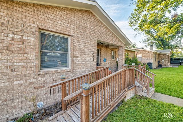 611 Allen Drive, Sonora, TX 76950