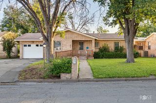 611 Allen Drive, Sonora, TX 76950