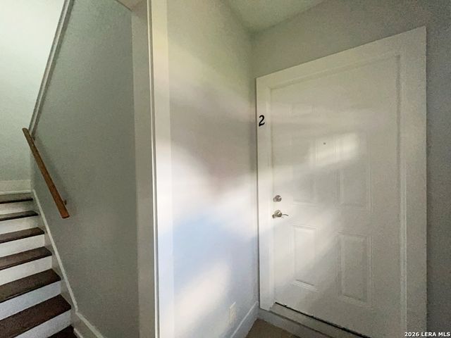 1020 W French Pl Apt 2, San Antonio, TX 78212