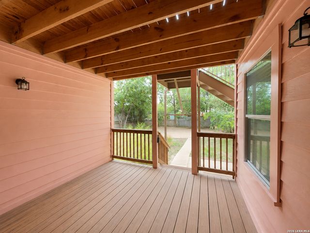 1020 W French Pl Apt 2, San Antonio, TX 78212