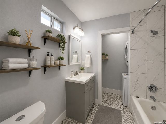 1020 W French Pl Apt 2, San Antonio, TX 78212