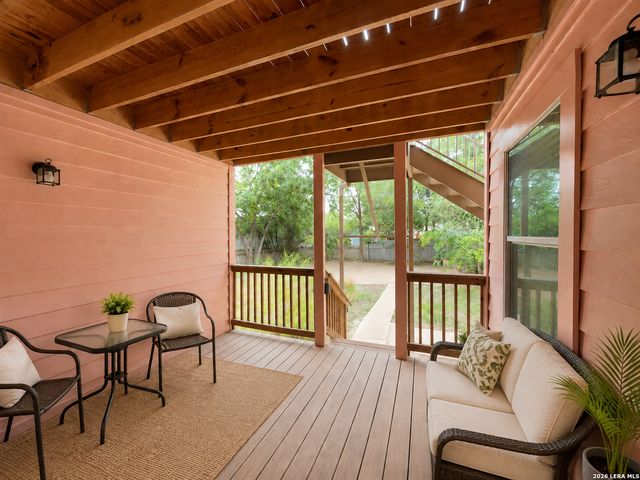 1020 W French Pl Apt 2, San Antonio, TX 78212