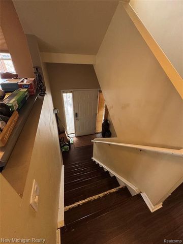 2666 Crooks Road, Royal Oak, MI 48073