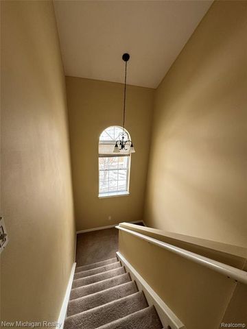 2666 Crooks Road, Royal Oak, MI 48073