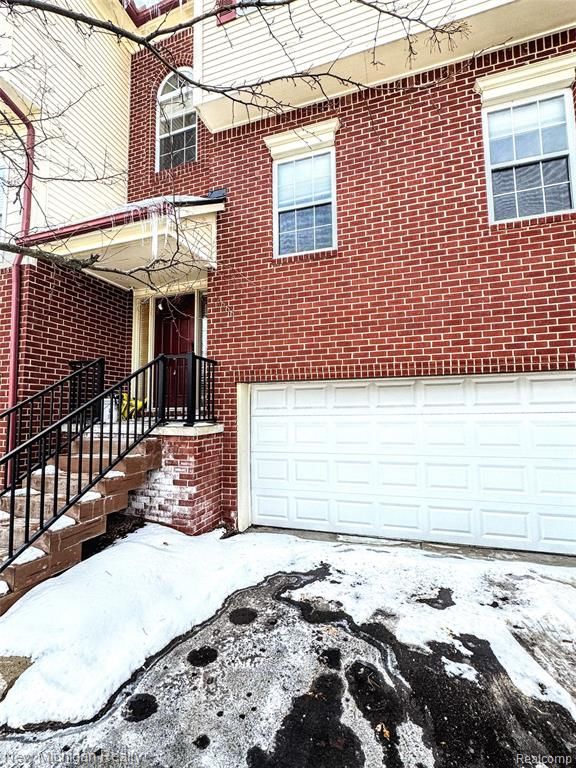 2666 Crooks Road, Royal Oak, MI 48073