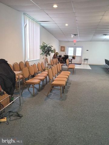 1118 N GILMOR ST, Baltimore, MD 21217